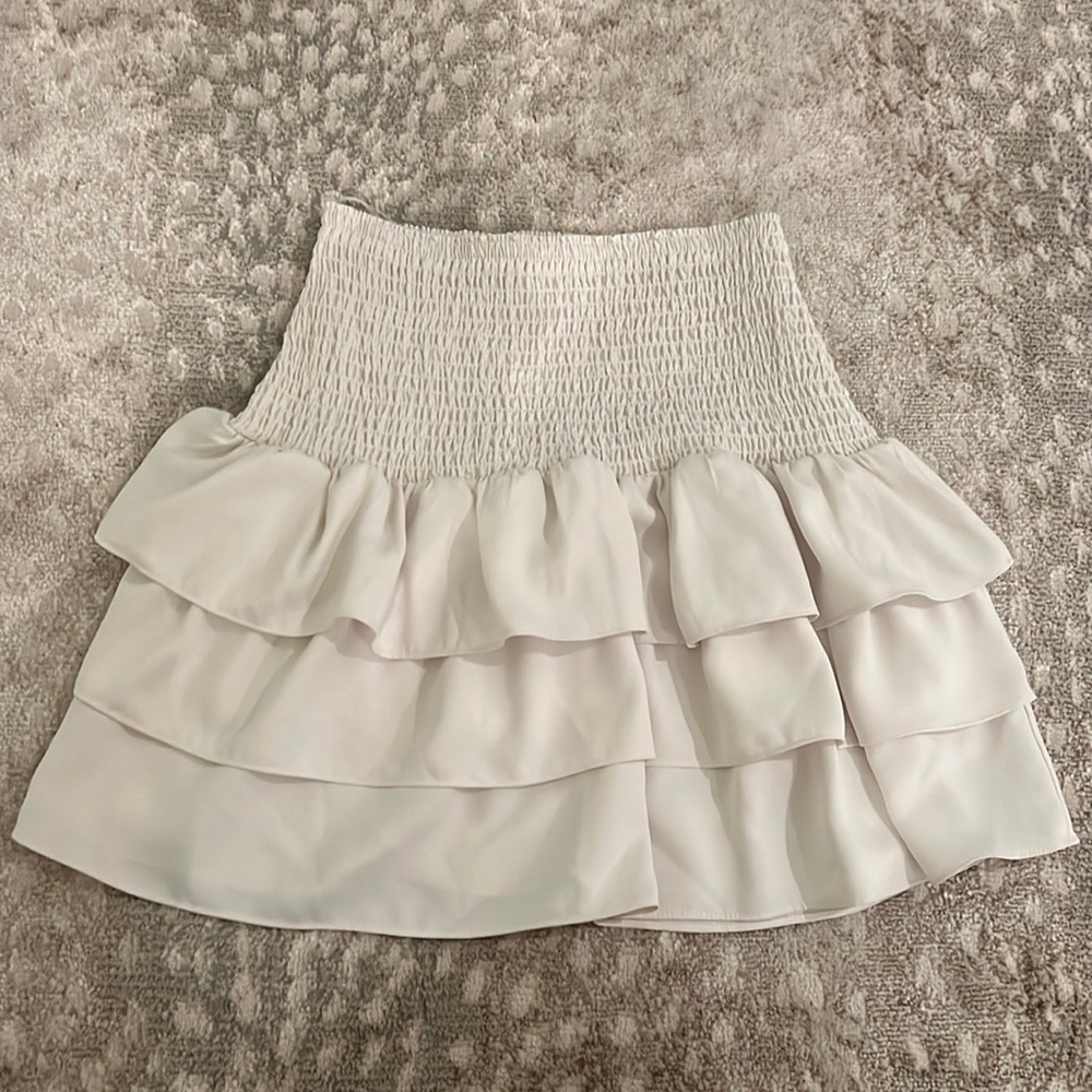 Amanda Uprichard Mariska skirt